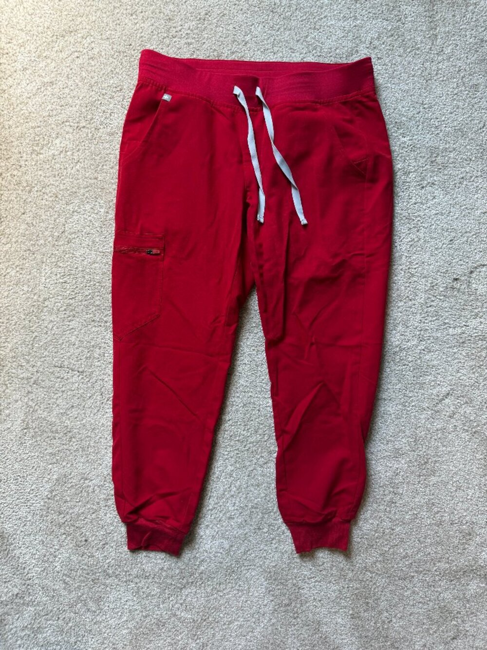 FIGS Technical Collection Red Jogger Scrub Pants Women’s Medium Petite